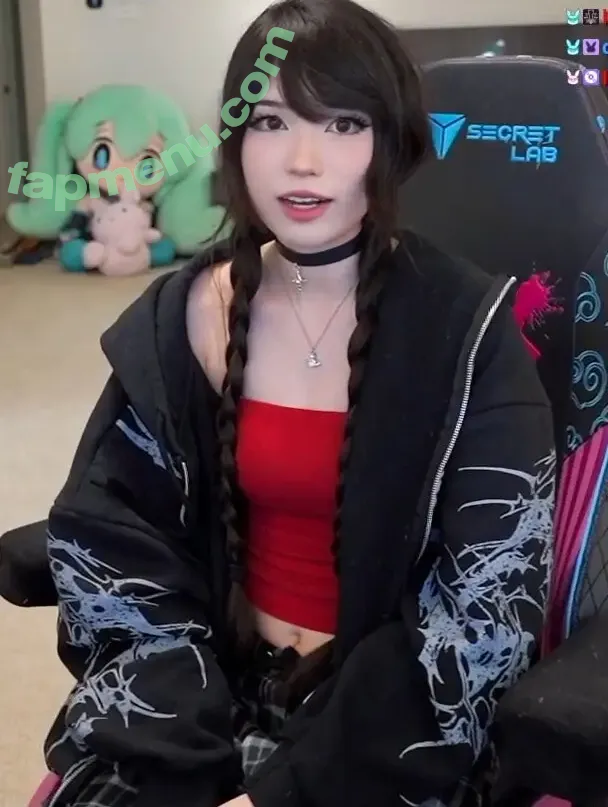 Emiru nude photo #2611 (emiru.jpg)