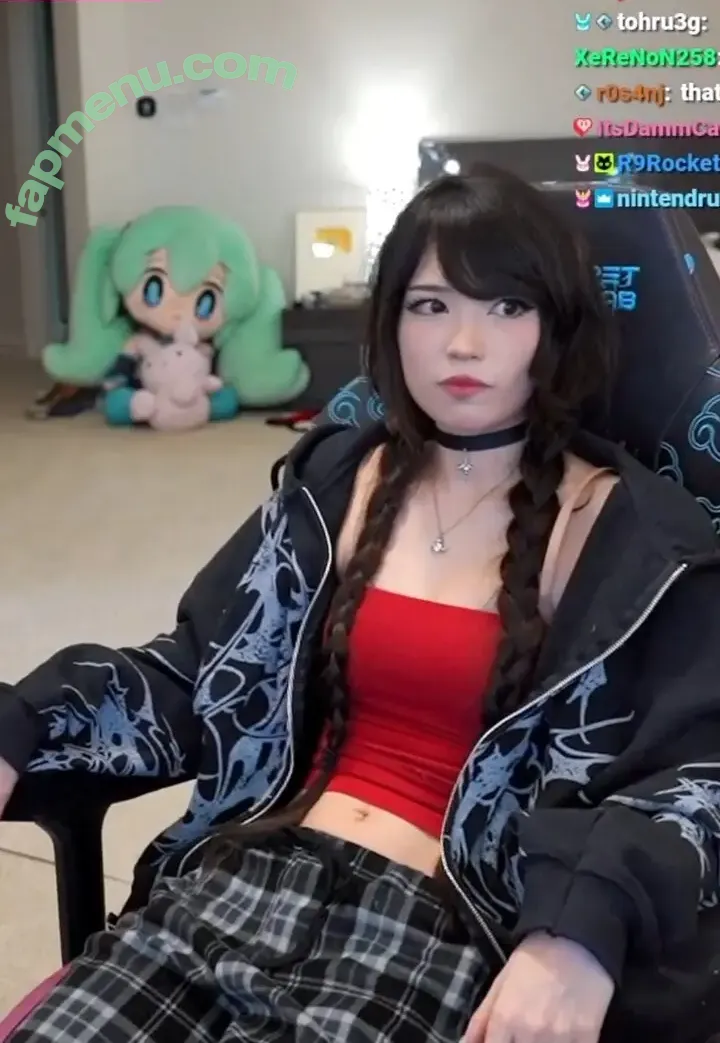 Emiru nude photo #2625 (emiru.jpg)