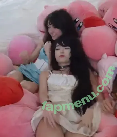 Emiru nude photo #2637 (emiru.jpg)