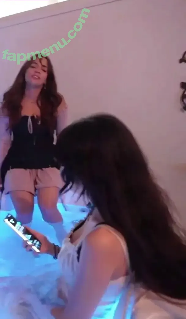 Emiru nude photo #2653 (emiru.jpg)