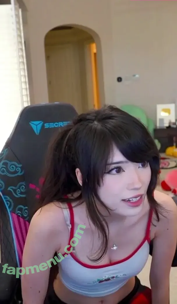 Emiru nude photo #2677 (emiru.jpg)