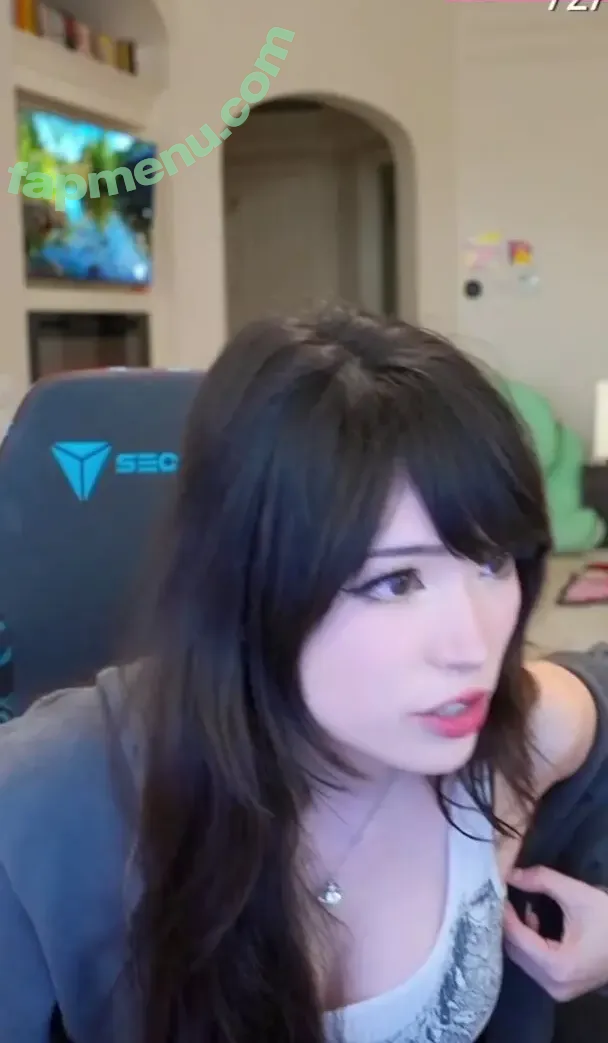 Emiru nude photo #2683 (emiru.jpg)