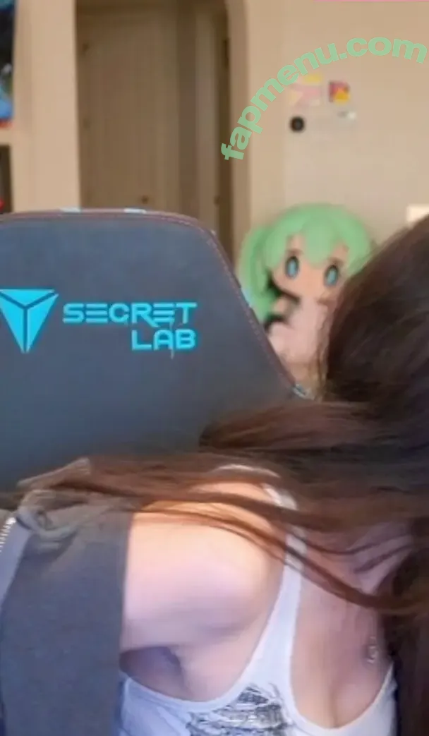 Emiru nude photo #2691 (emiru.jpg)