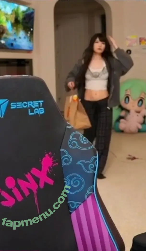 Emiru nude photo #2693 (emiru.jpg)