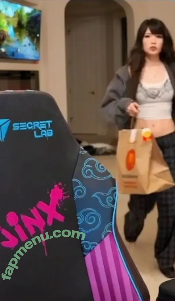 Emiru nude photo #2694 (emiru.jpg)