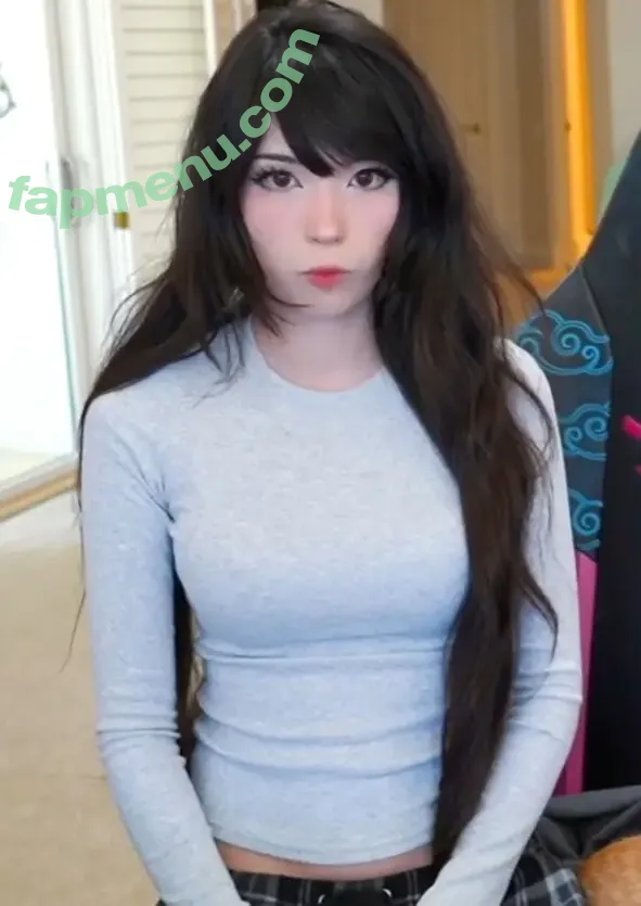 Emiru nude photo #2701 (emiru.jpg)