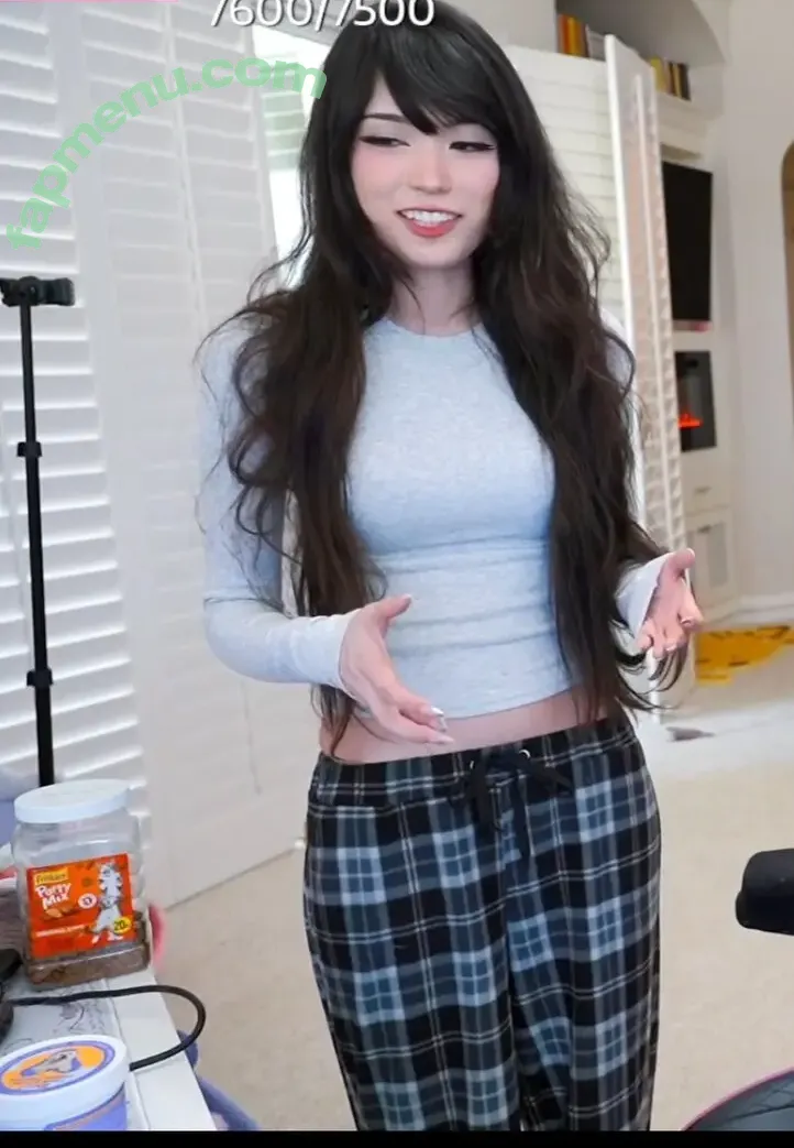 Emiru nude photo #2702 (emiru.jpg)