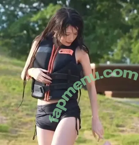 Emiru nude photo #2723 (emiru.jpg)