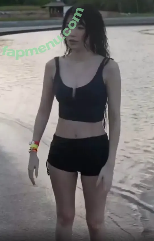 Emiru nude photo #2732 (emiru.jpg)