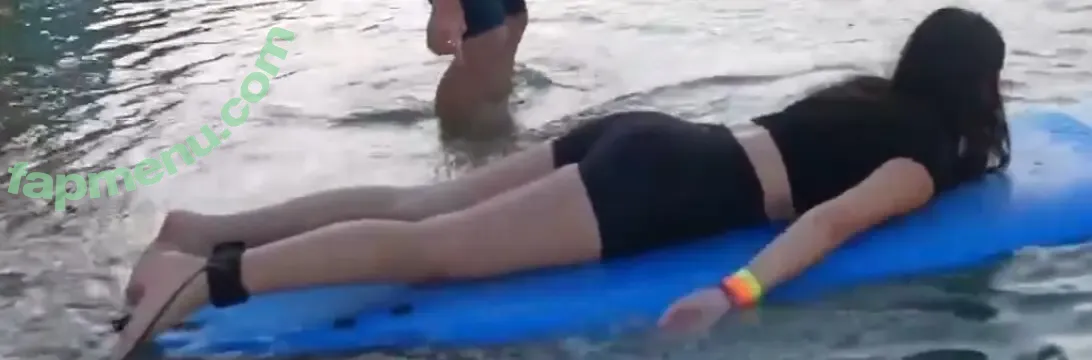 Emiru nude photo #2733 (emiru.jpg)