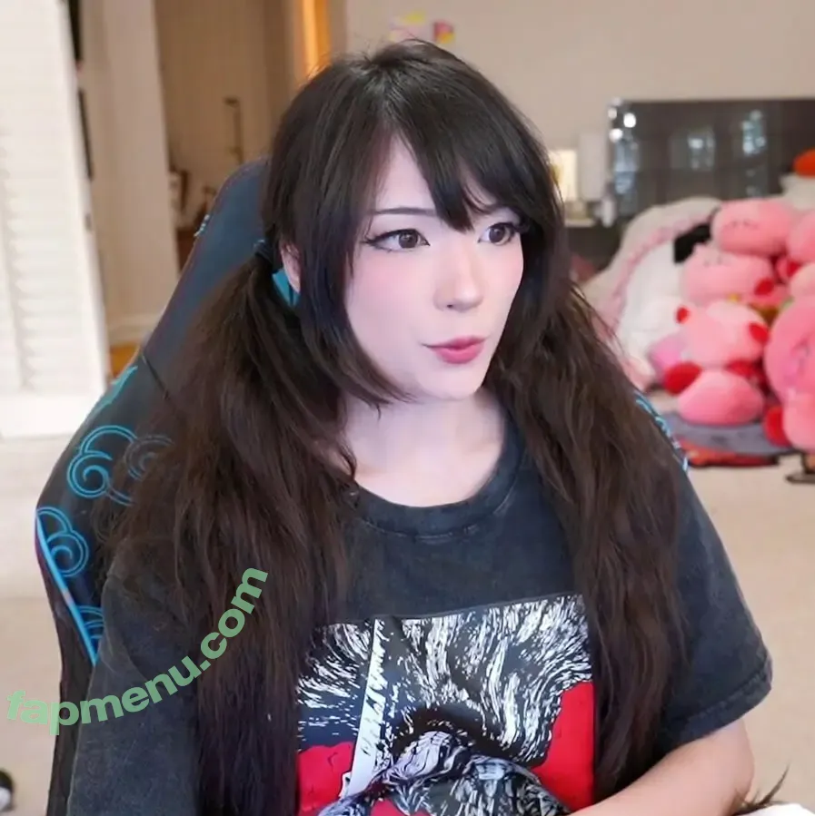 Emiru nude photo #2738 (emiru.jpg)