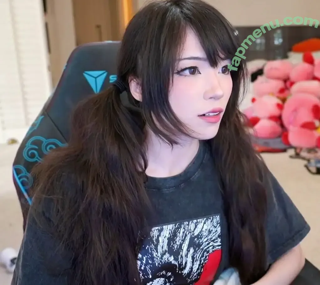 Emiru nude photo #2739 (emiru.jpg)