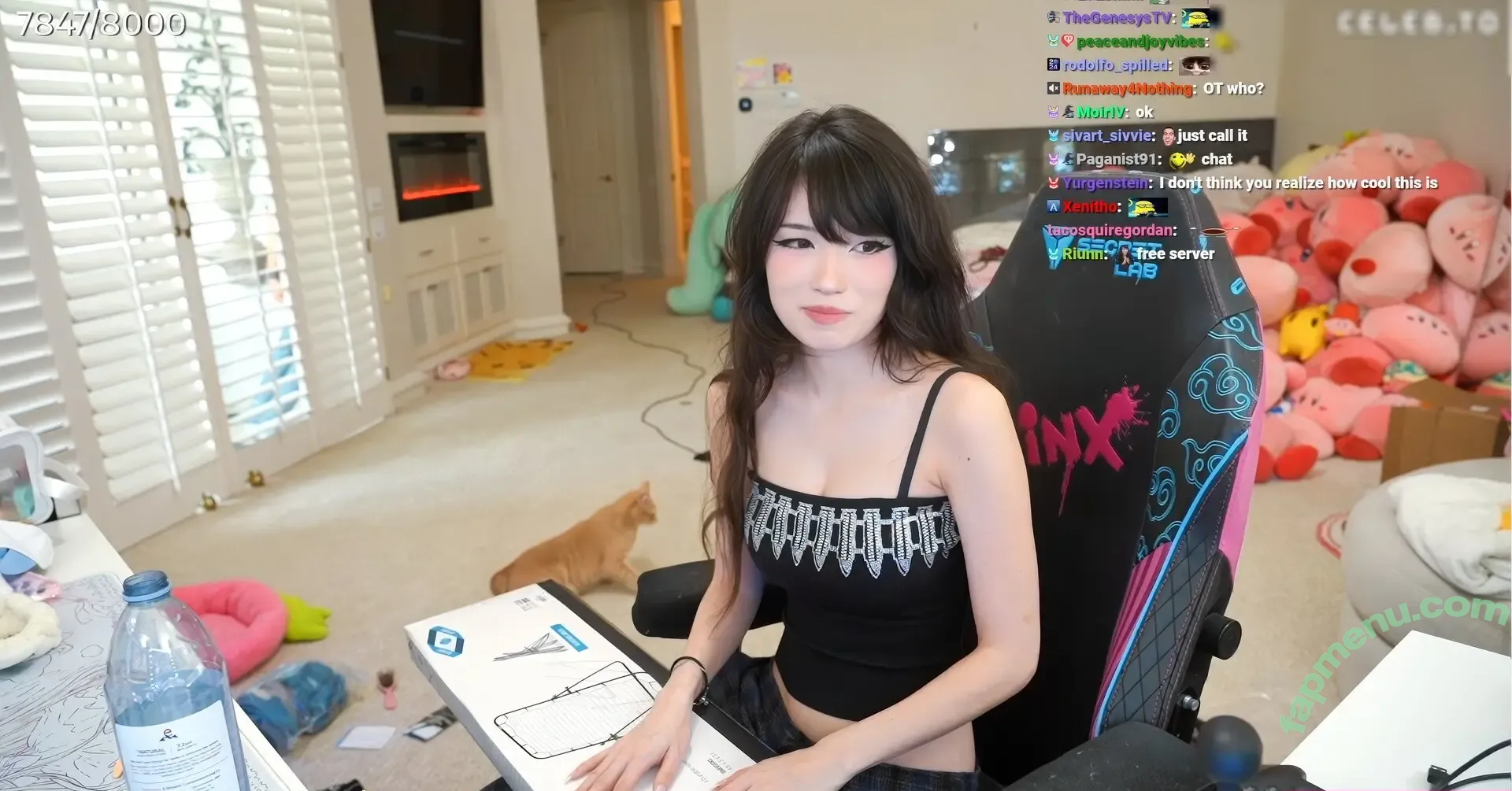 Emiru nude photo #2804 (emiru.jpg)