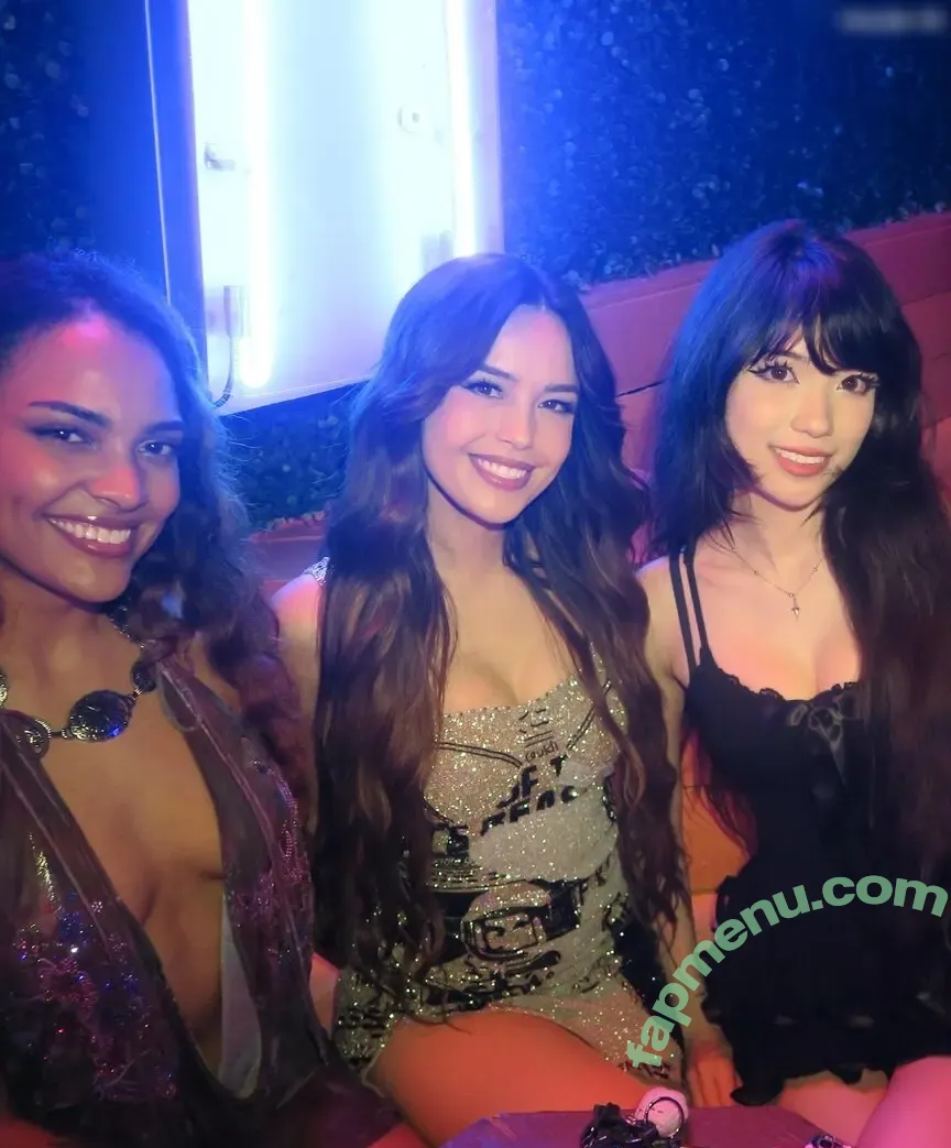 Emiru nude photo #2805 (emiru.jpg)