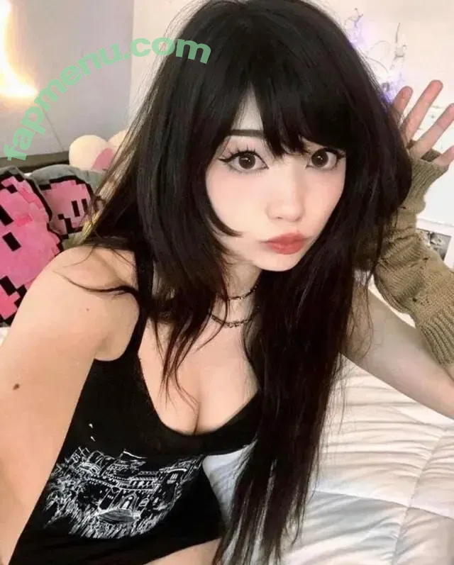 Emiru nude photo #2806 (emiru.jpg)