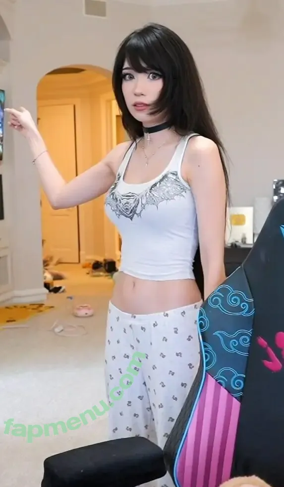 Emiru nude photo #2853 (emiru.jpg)