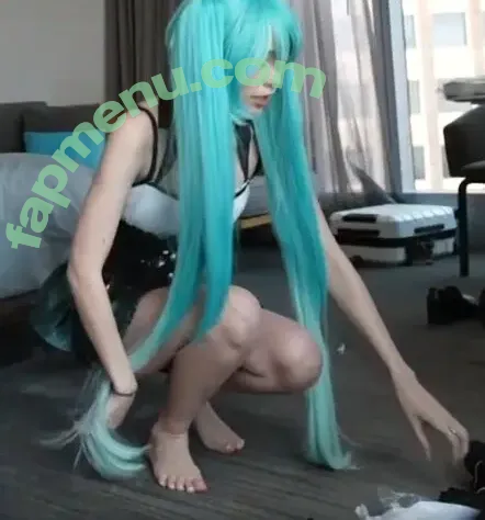 Emiru nude photo #2862 (emiru.jpg)