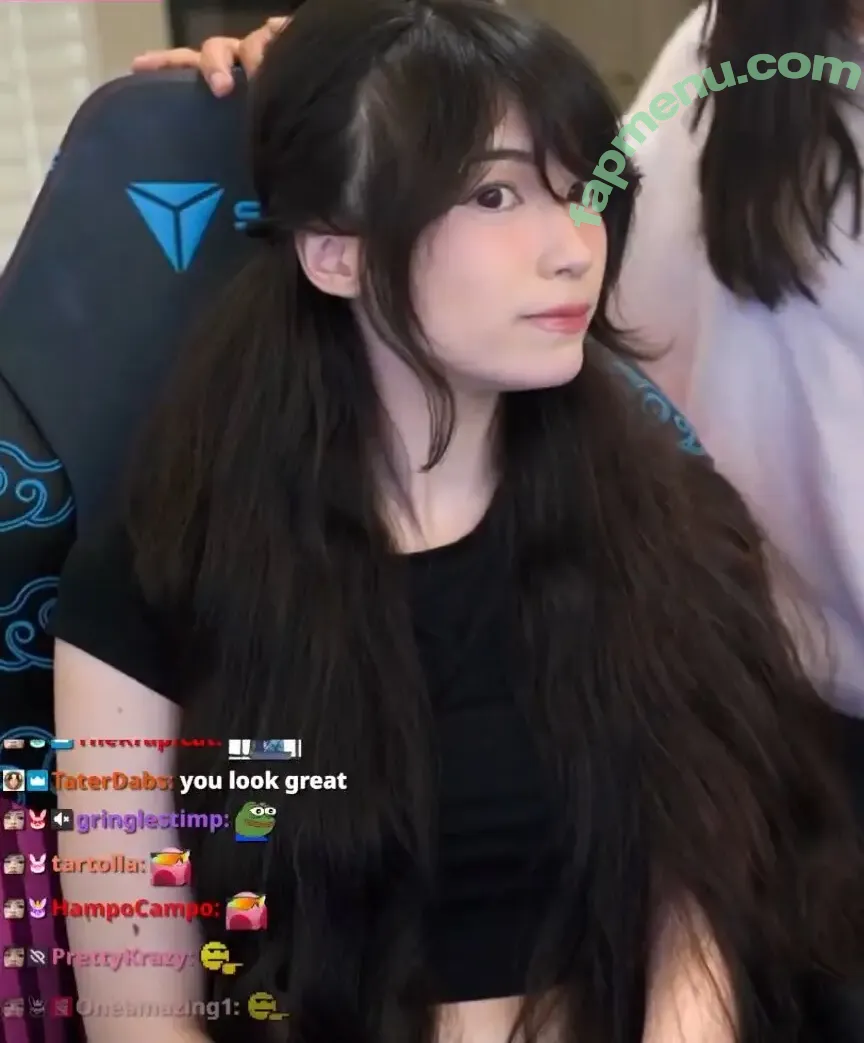 Emiru nude photo #2920 (emiru.jpg)