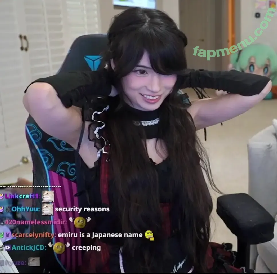 Emiru nude photo #2924 (emiru.jpg)