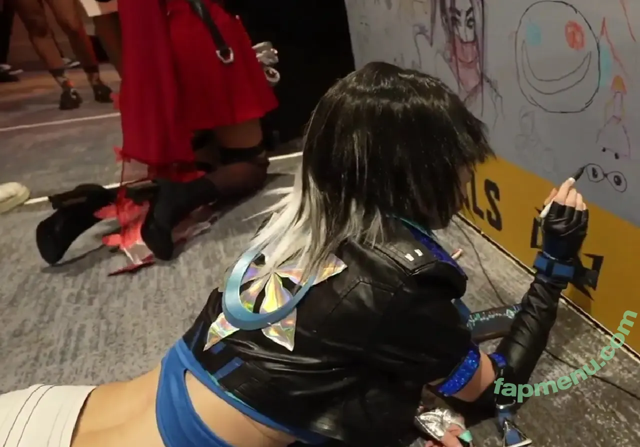 Emiru nude photo #2934 (emiru.jpg)