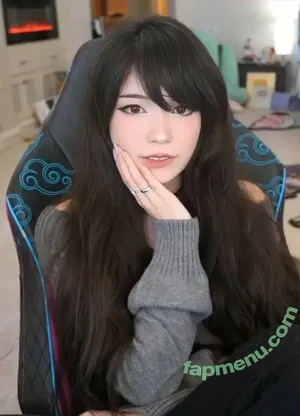 Emiru / emiru.jpg nude photo #3012