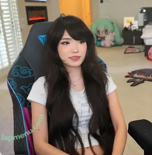 Emiru / emiru.jpg nude photo #3049