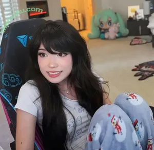 Emiru / emiru.jpg nude photo #3058