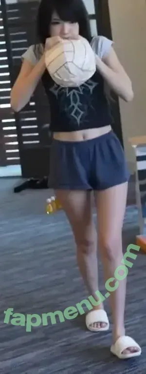 Emiru / emiru.jpg nude photo #3184