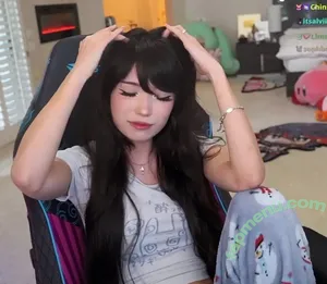 Emiru / emiru.jpg nude photo #3296