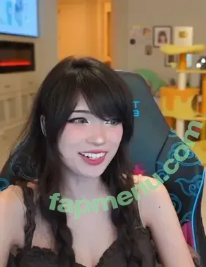 Emiru / emiru.jpg nude photo #3425