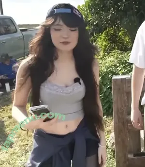 Emiru / emiru.jpg nude photo #3432