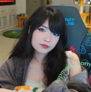 Emiru / emiru.jpg nude photo #3446