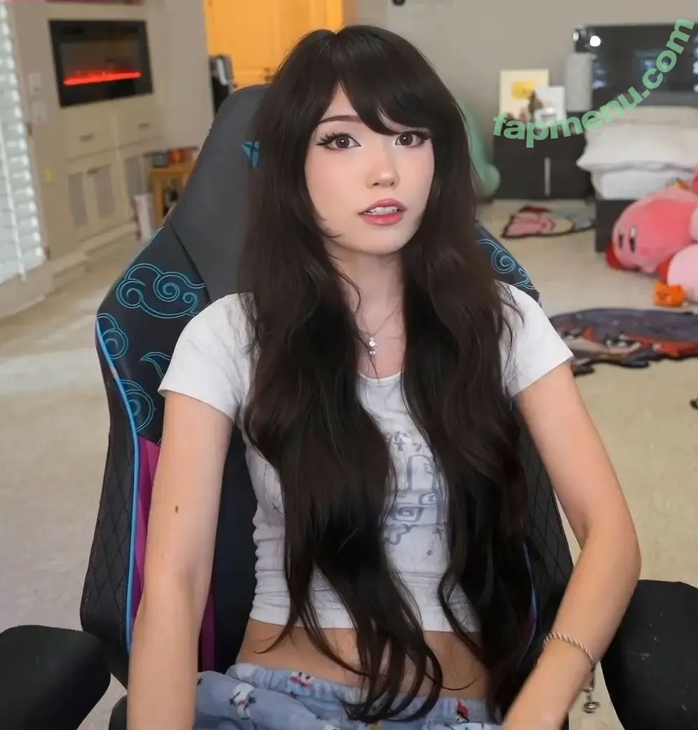 Emiru nude photo #3047 (emiru.jpg)