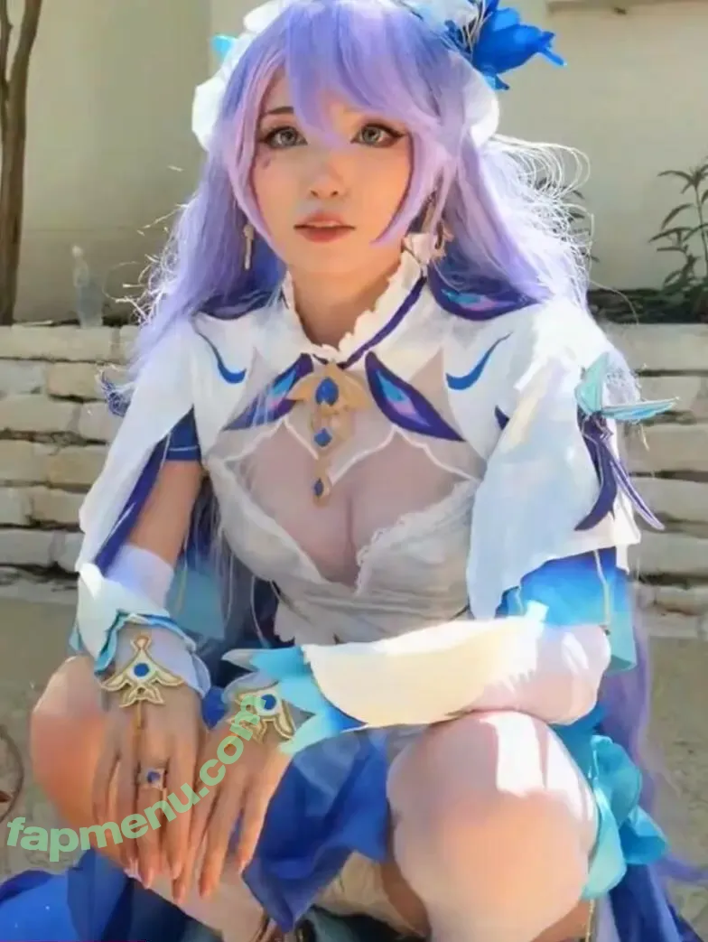 Emiru nude photo #3112 (emiru.jpg)