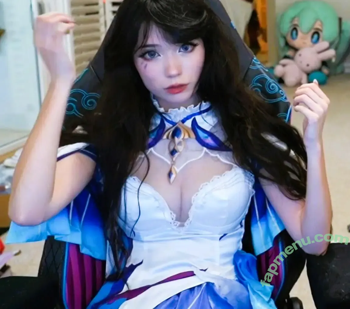 Emiru nude photo #3113 (emiru.jpg)