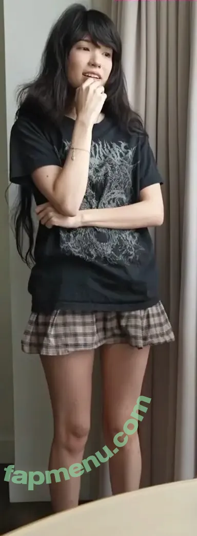 Emiru nude photo #3220 (emiru.jpg)