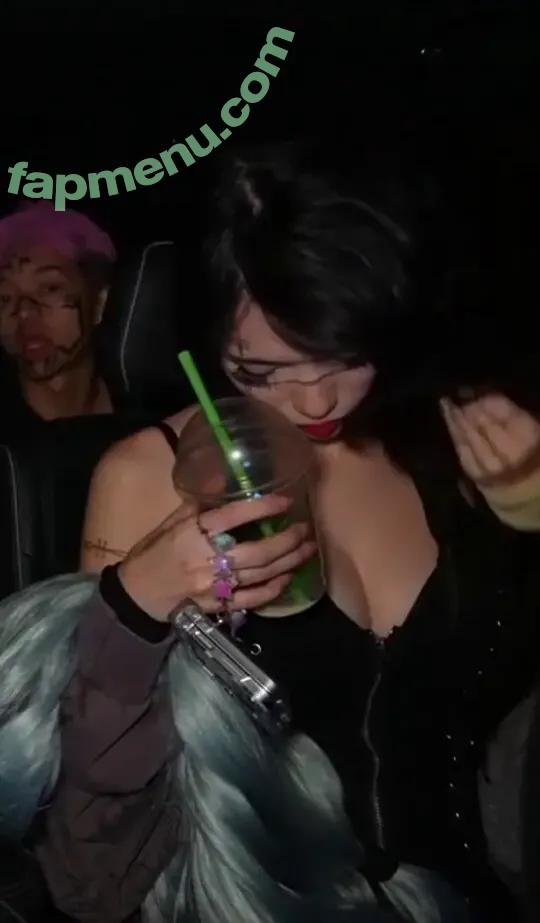 Emiru nude photo #3363 (emiru.jpg)