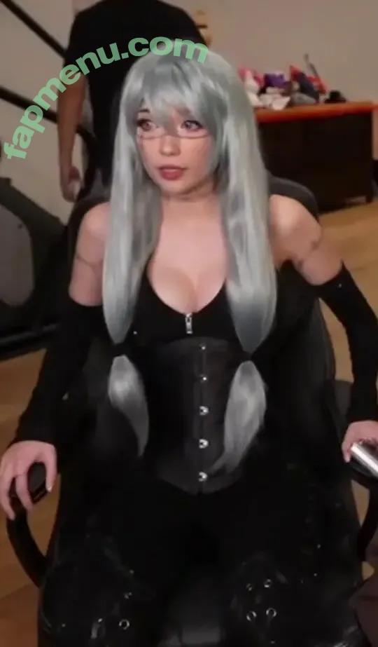 Emiru nude photo #3367 (emiru.jpg)