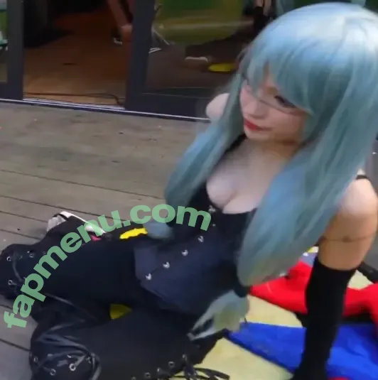 Emiru nude photo #3376 (emiru.jpg)