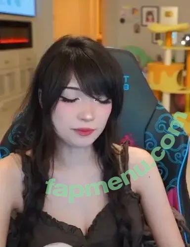 Emiru nude photo #3426 (emiru.jpg)