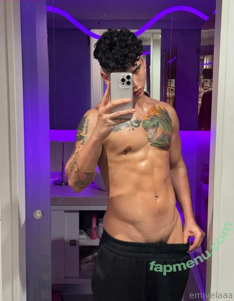 emivelaaa nude photo #0077 (emivelaaa)