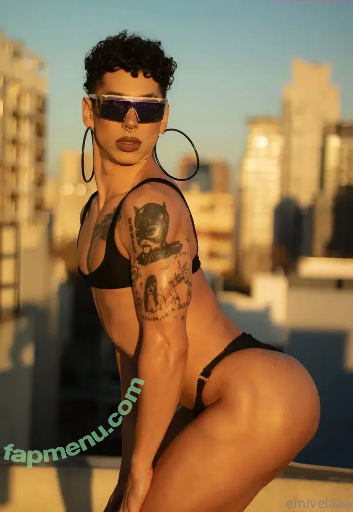 emivelaaa nude photo #0078 (emivelaaa)