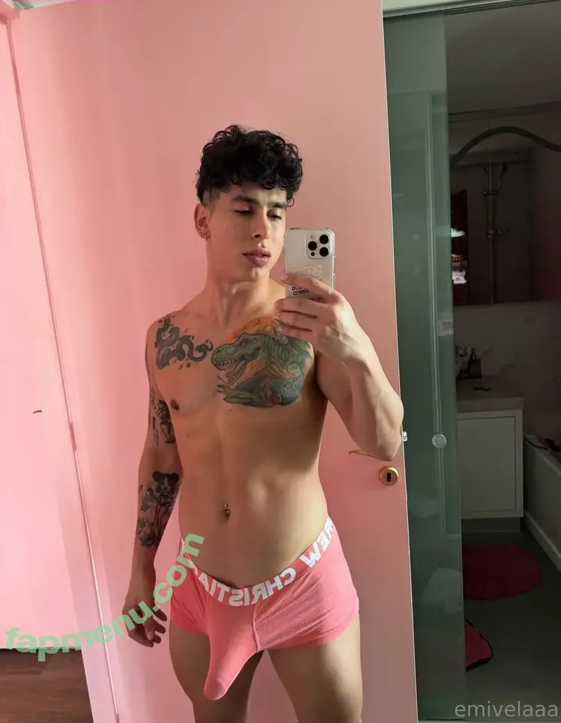 emivelaaa nude photo #0083 (emivelaaa)