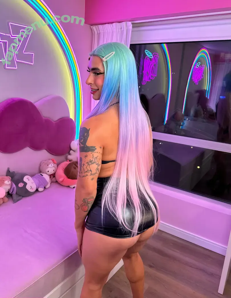 emivelax nude photo #0004 (emivelaaa)