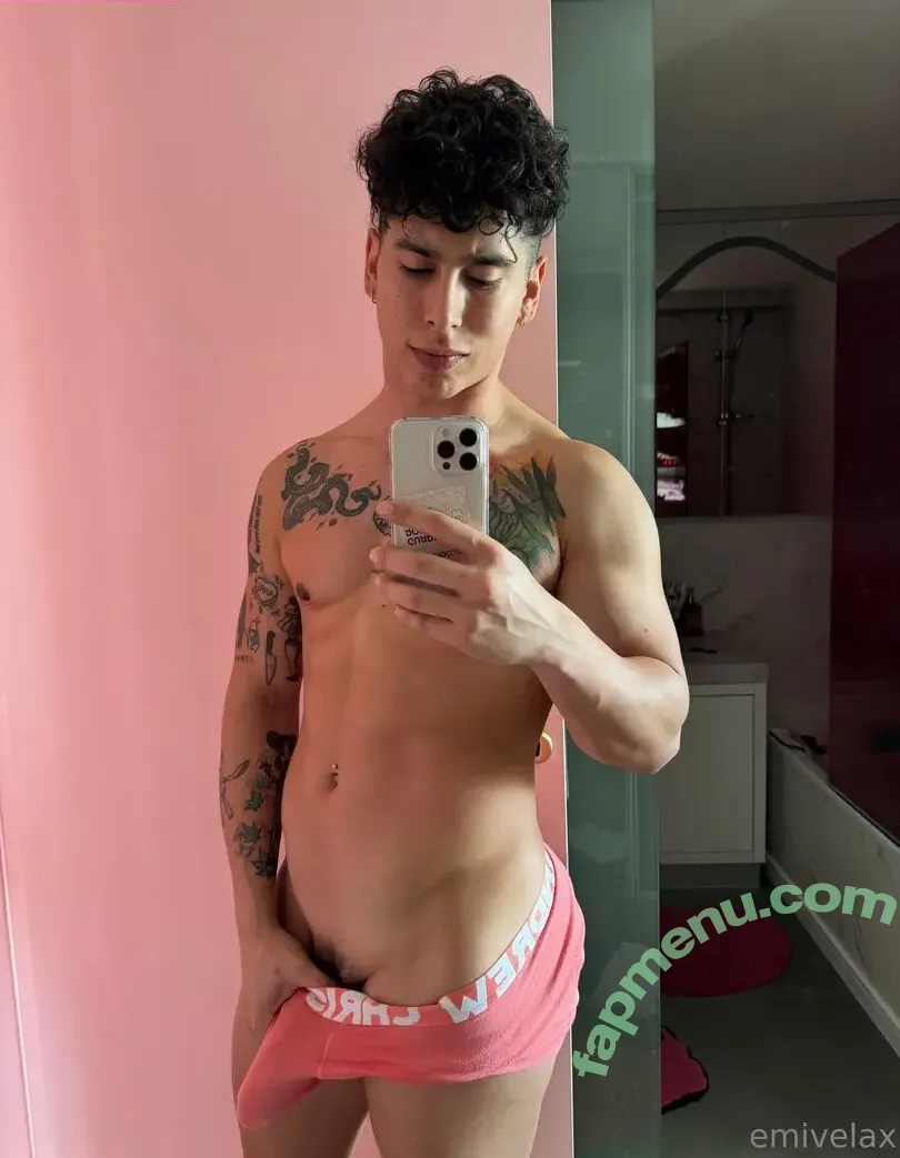 emivelax nude photo #0009 (emivelaaa)