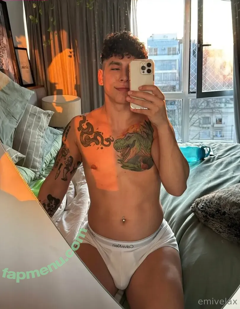 emivelax nude photo #0029 (emivelaaa)