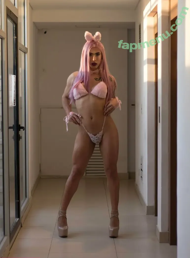 emivelax nude photo #0048 (emivelaaa)