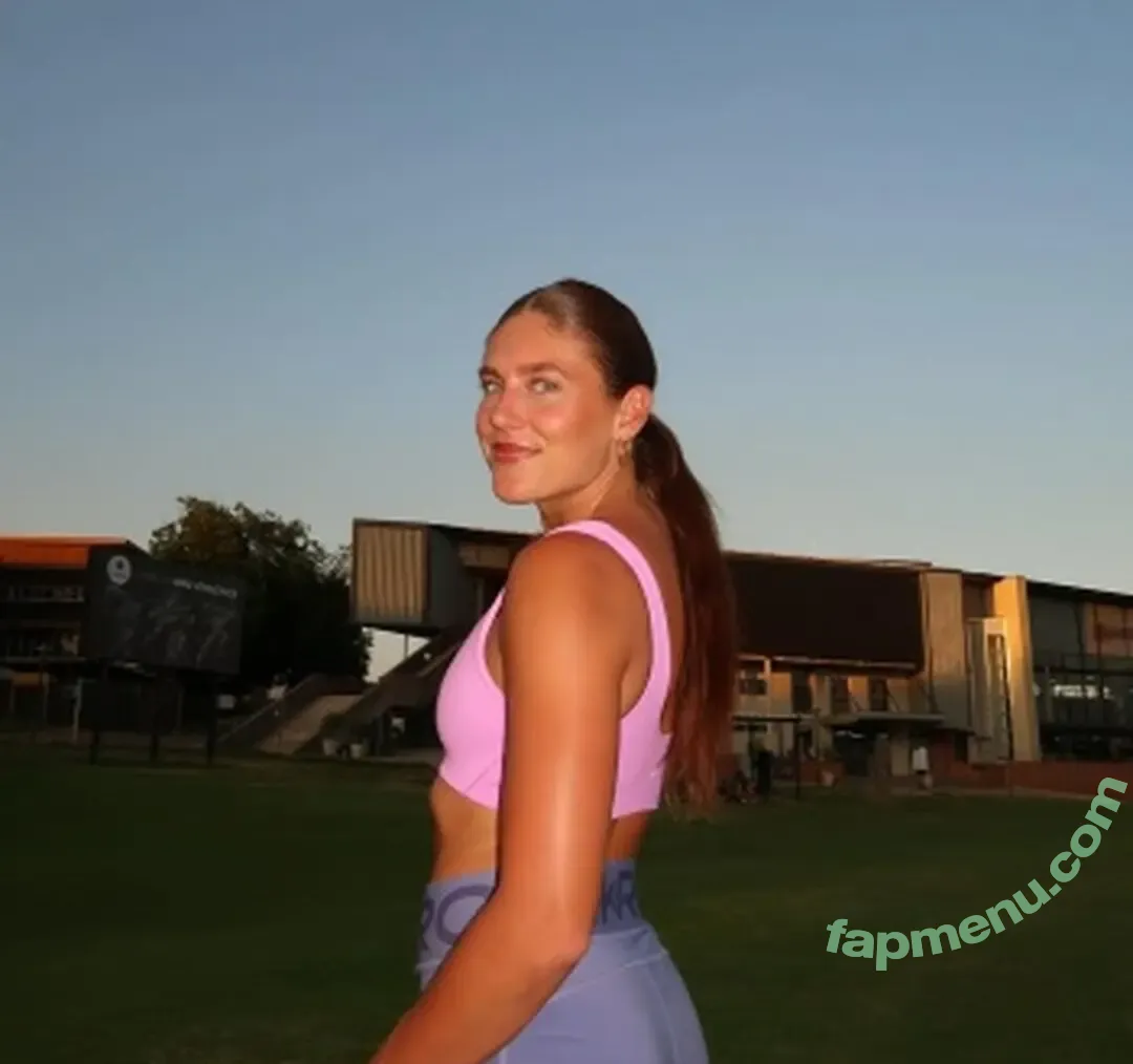 Emma Beiter Bomme nude photo #0005 (emmabomme)