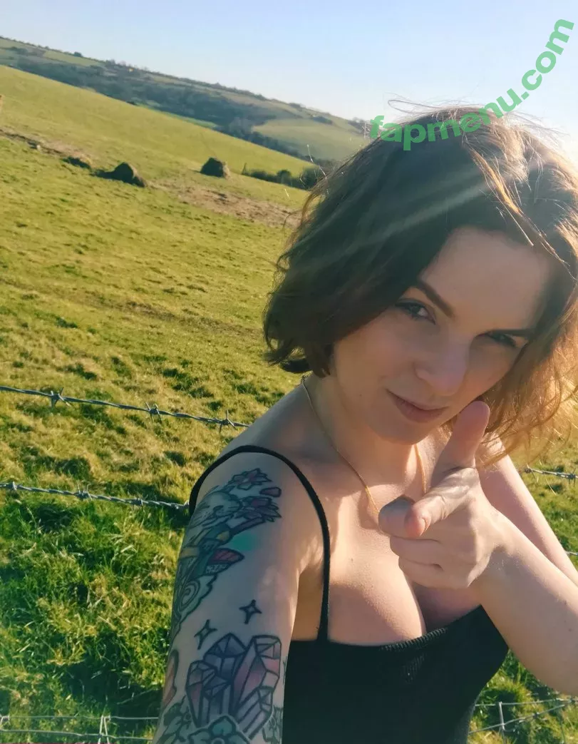 Emma Blackery nude photo #0006 (emmablackery)