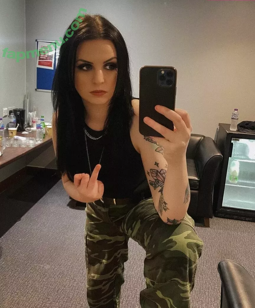 Emma Blackery nude photo #0042 (emmablackery)